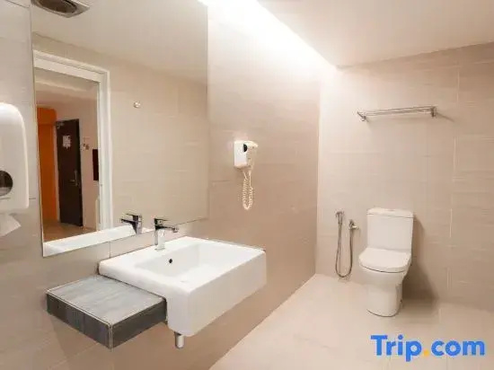 Orange Premier Hotel Taman Segar - Chambres