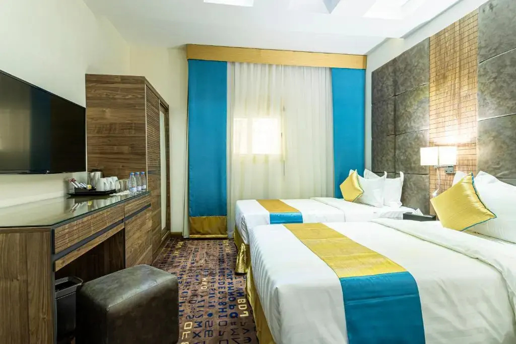Standard Triple room