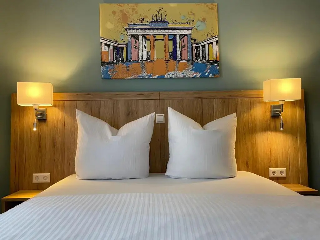 Premium Double room (full double bed)