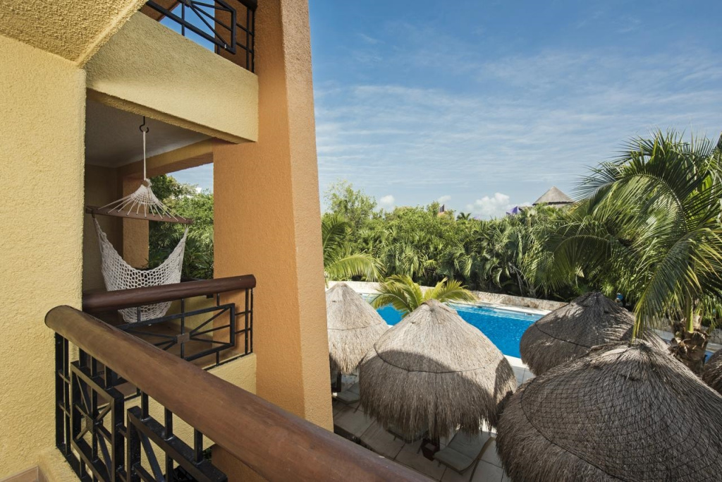 Balcony & Terrace