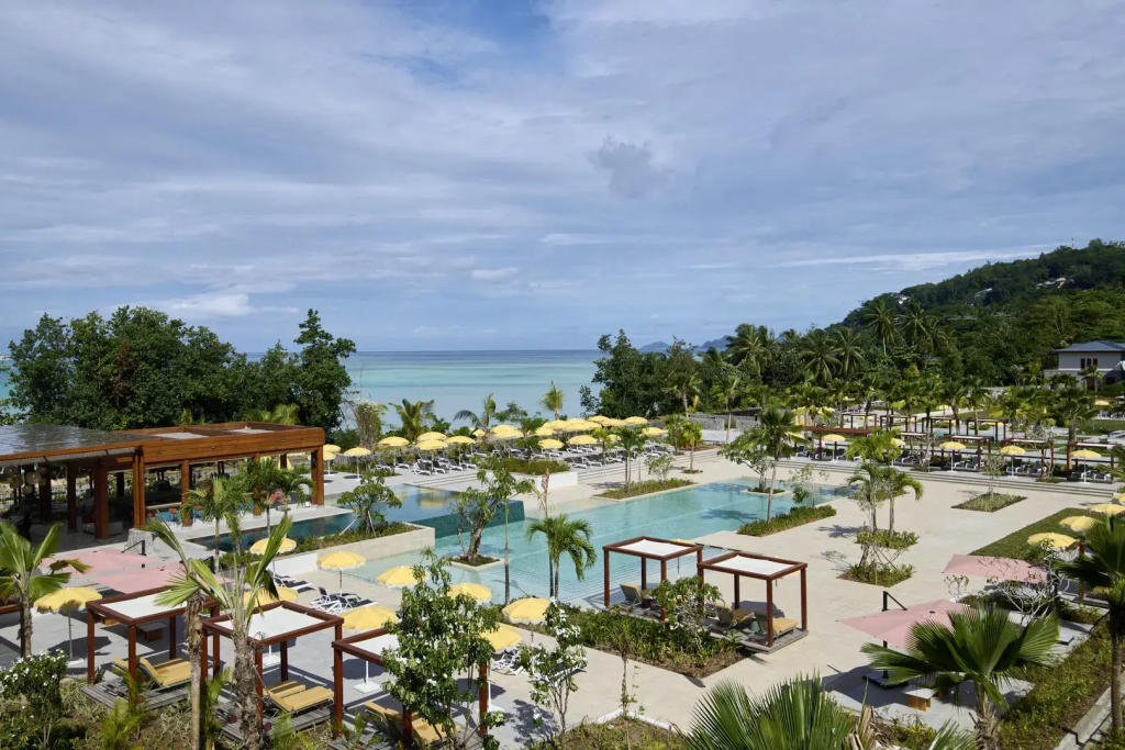 Beach & Waterfront