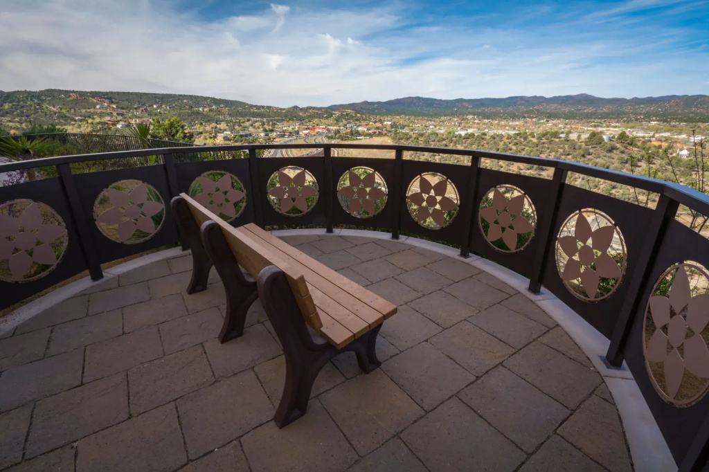 Balcony & Terrace