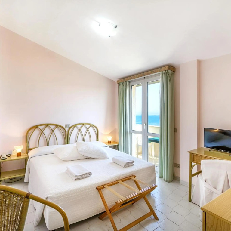 Hotel Mida — 3
