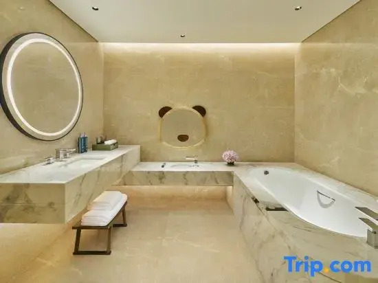 Семейный номер Standard в DoubleTree by Hilton Ya'An