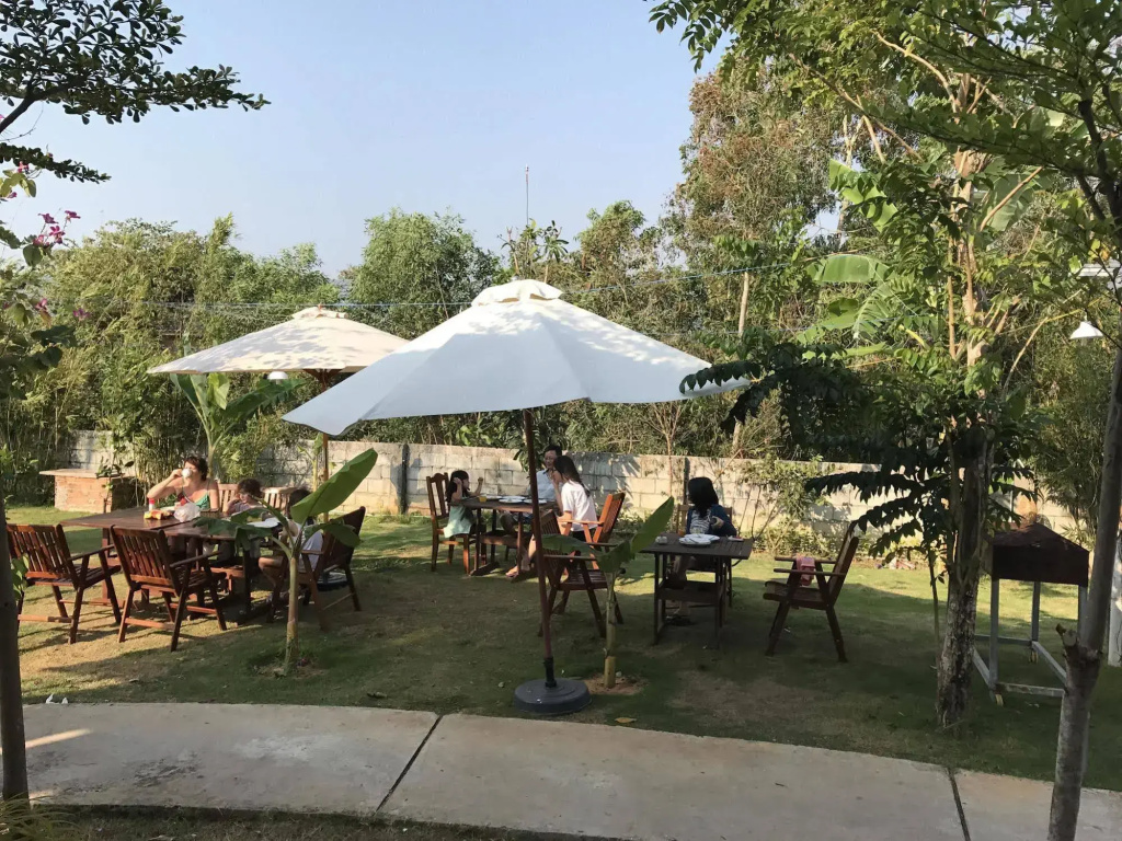 White Lotus Resort - Général