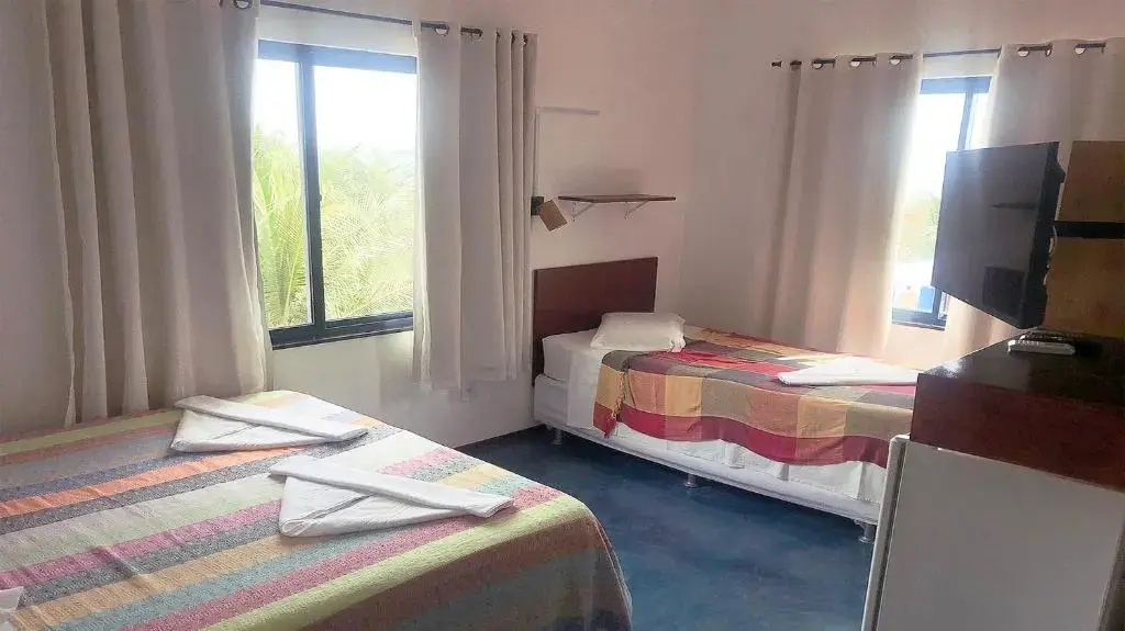 Standard Quadruple room with sea view