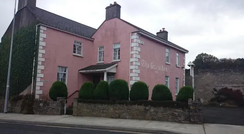 The Grand Inn