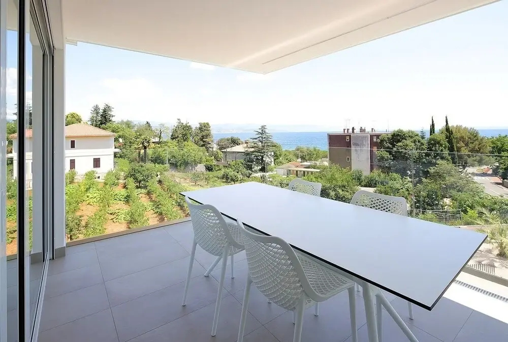 Stylish Apartment 100m from the Beach - фото 18