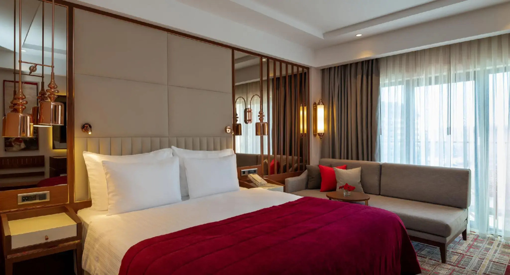 Superior Double room, bed type is subject to availability, full double bed room photo 1