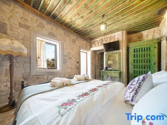 Номер Standard с балконом в Aysel Inn House