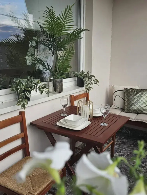 Lovely Apartment in Zyrardow, 10 min to Suntago Free Parking