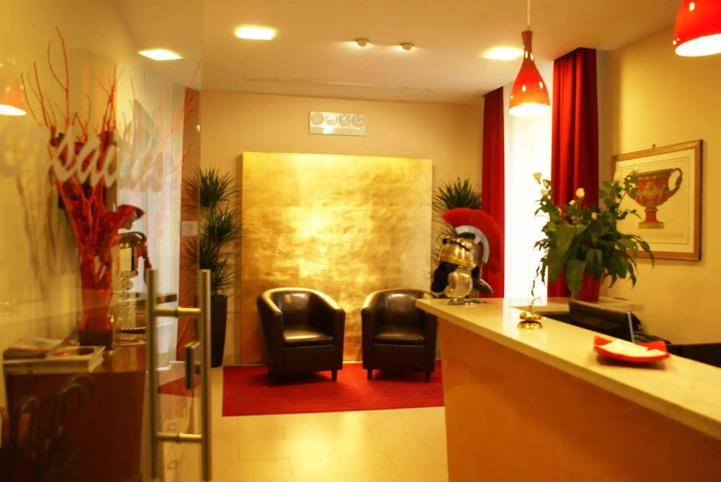 Hotel photo 12