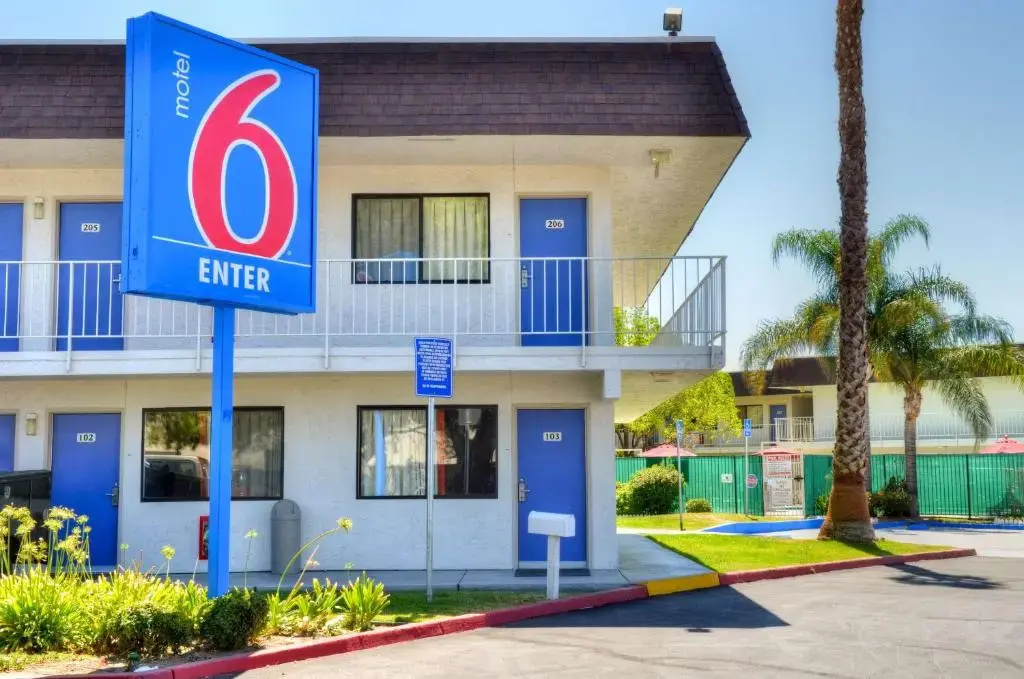 Motel 6 – Santa Nella, on I-5