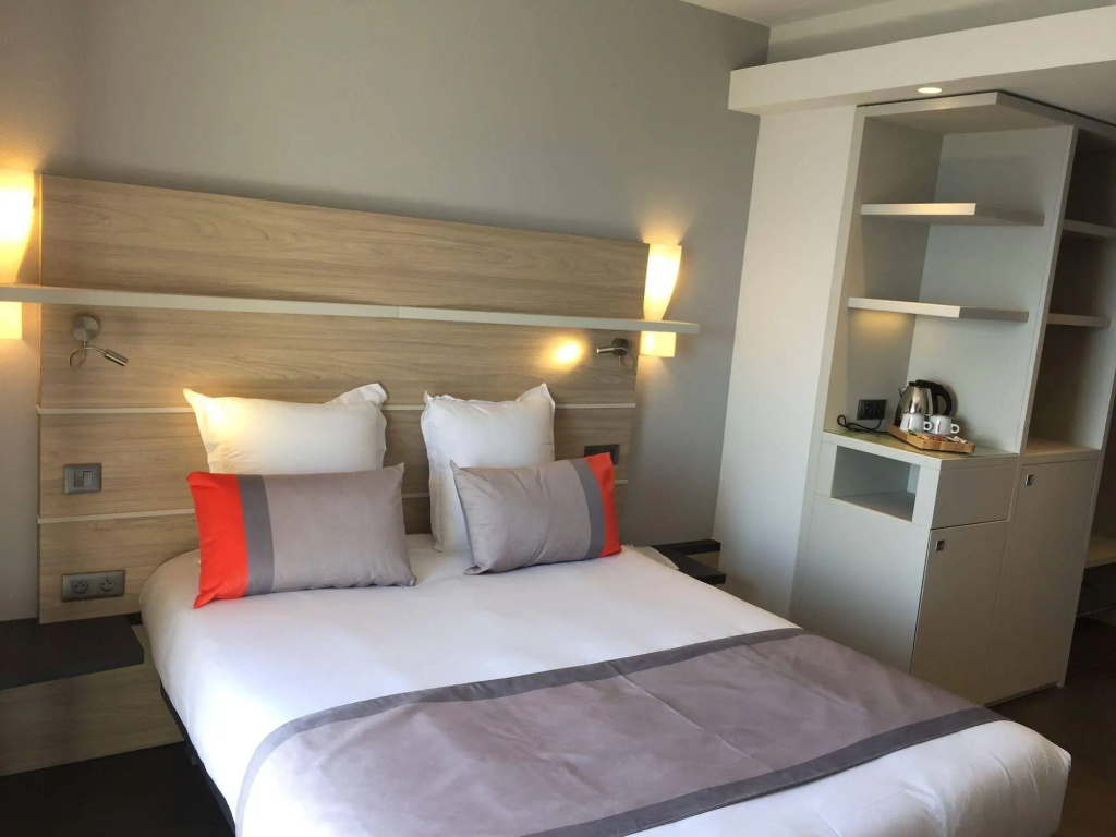 Отель Le Saint Paul Hôtel в Ницце