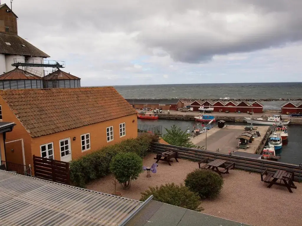 Standard Double room with sea view (full double bed)