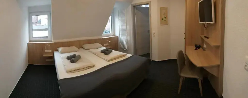 Hotel Kriemhilde - Chambres
