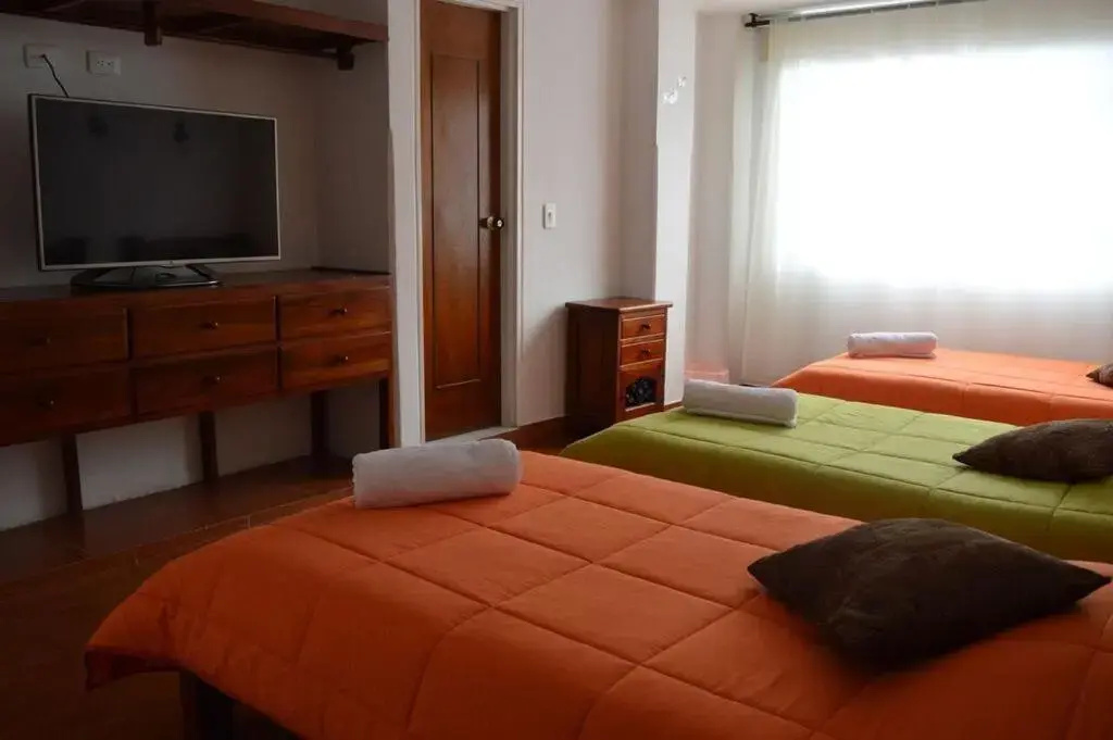 Standard Triple room