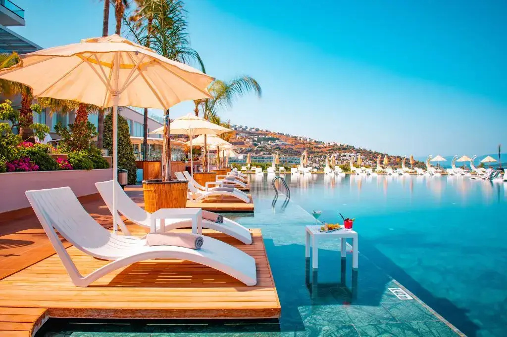 Beach & Waterfront