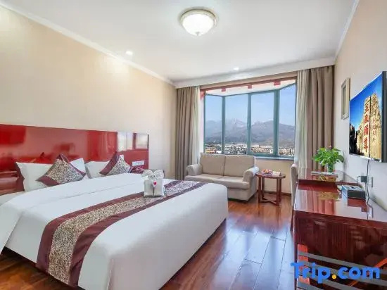 Deluxe Double room (full double bed)