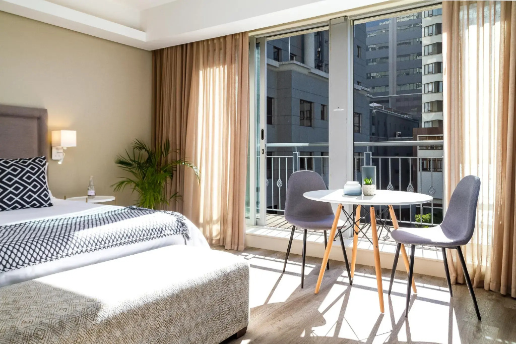 Double Studio (full double bed)