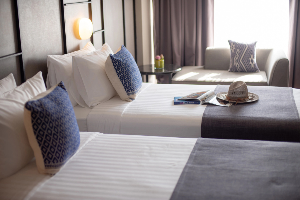 Page 10, Hotel — фото