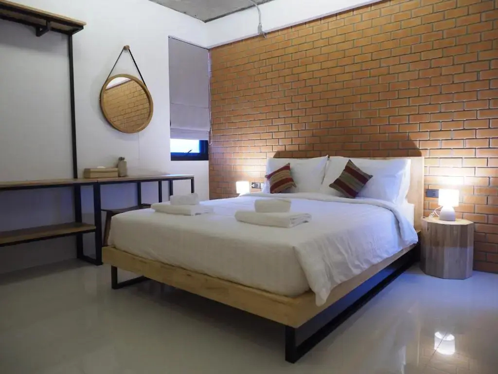 Standard Double room with balcony (full double bed)