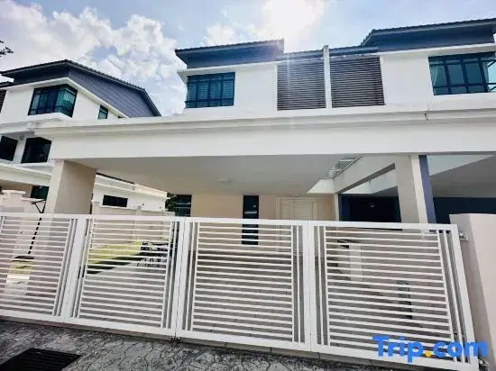 Luxury Queen Villa 2Min Walk to Beach & Night Market Netflix 20pax