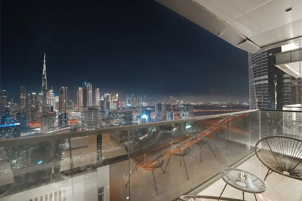 Easygo -exclusive 1BR in Business Bay