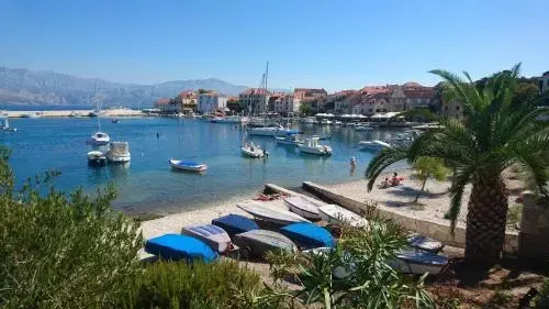 Beach & Waterfront
