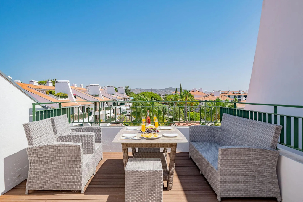 Vila Sol Golf Resort Complex by Ideal Homes