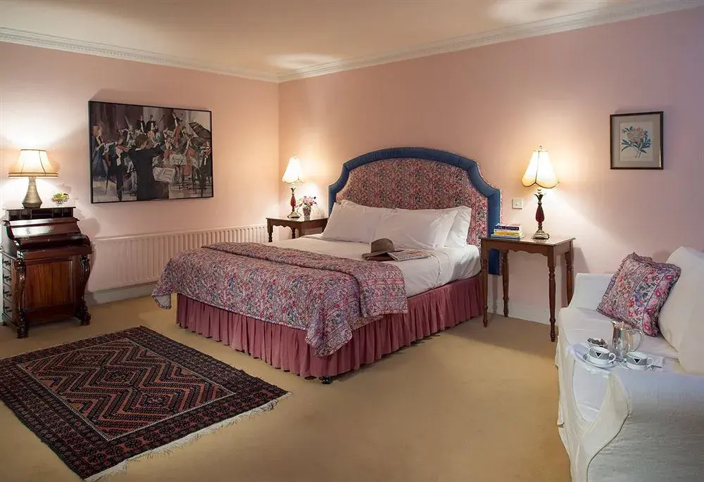 Ahernes Seafood Restaurant and Accommodation by null