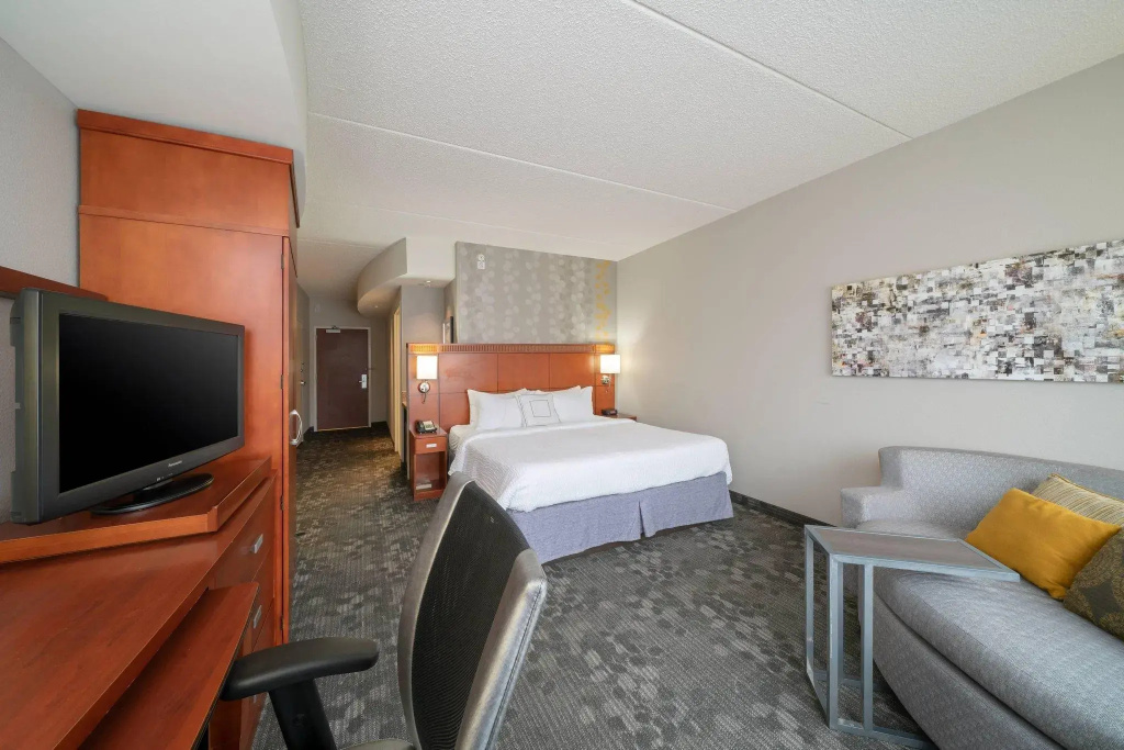 Standard Double room (full double bed)