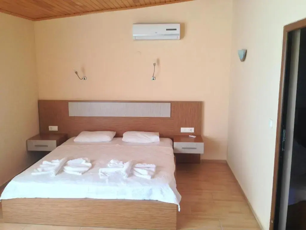 Comfort Double room with balcony (full double bed)