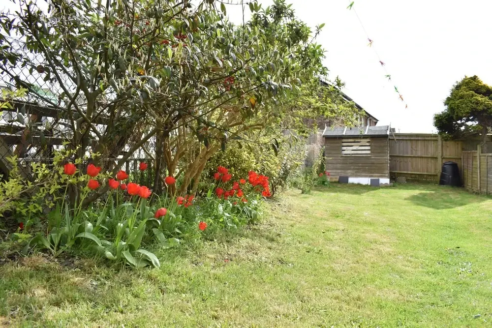 2 Bedroom Home Near Kemptown