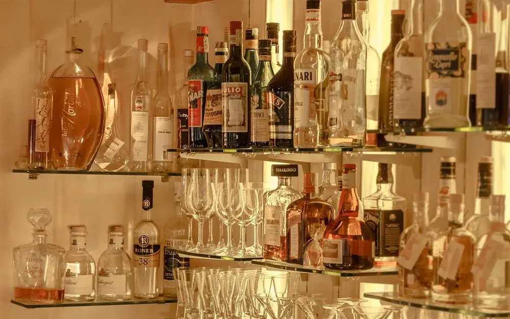 Food & Beverage