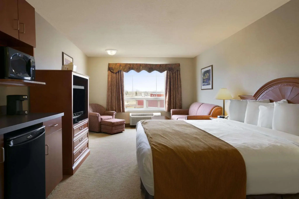 Double room (full double bed)