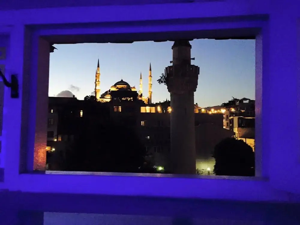 Superior Double room with balcony and with sea view (full double bed)