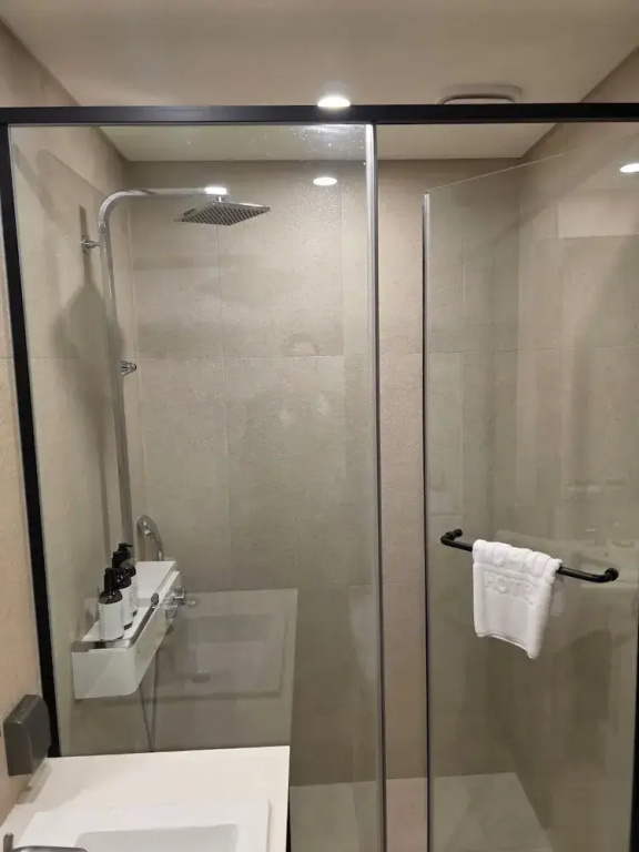 Deluxe Double room with city view (full double bed)