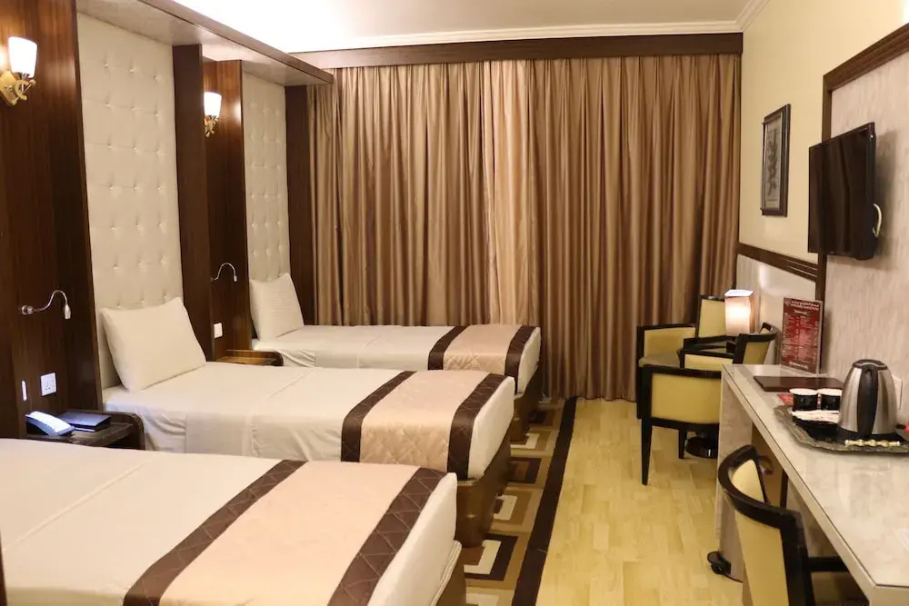 Deluxe Triple room with balcony and with sea view