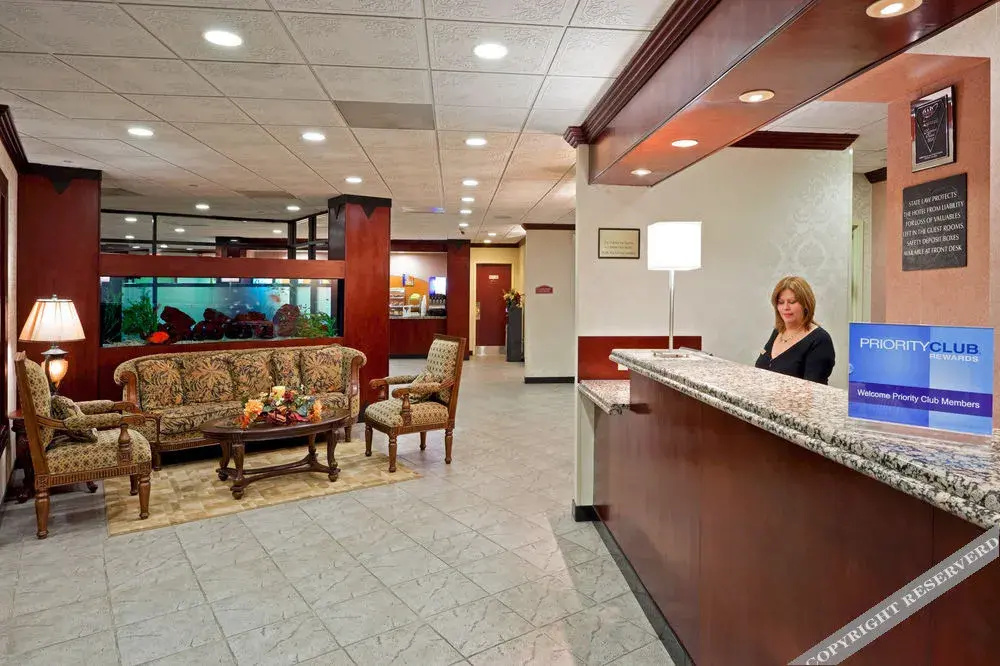 Lobby & Reception
