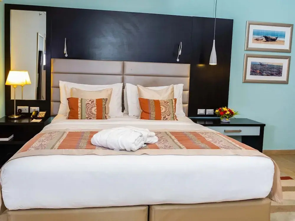 Deluxe Double room (full double bed)