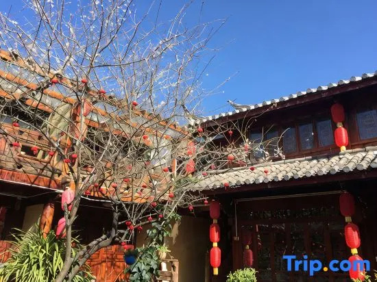 Floral Hotel·Sunshine Three Places,Cloud Sky Realm, Sunset Sunset View hotel in Lijiang