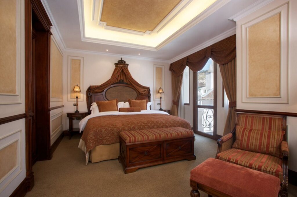 Hotel Plaza Grande Quito by null