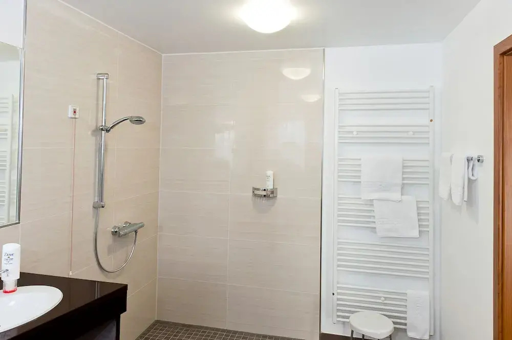 Komforthotel Butjadinger Tor - Général