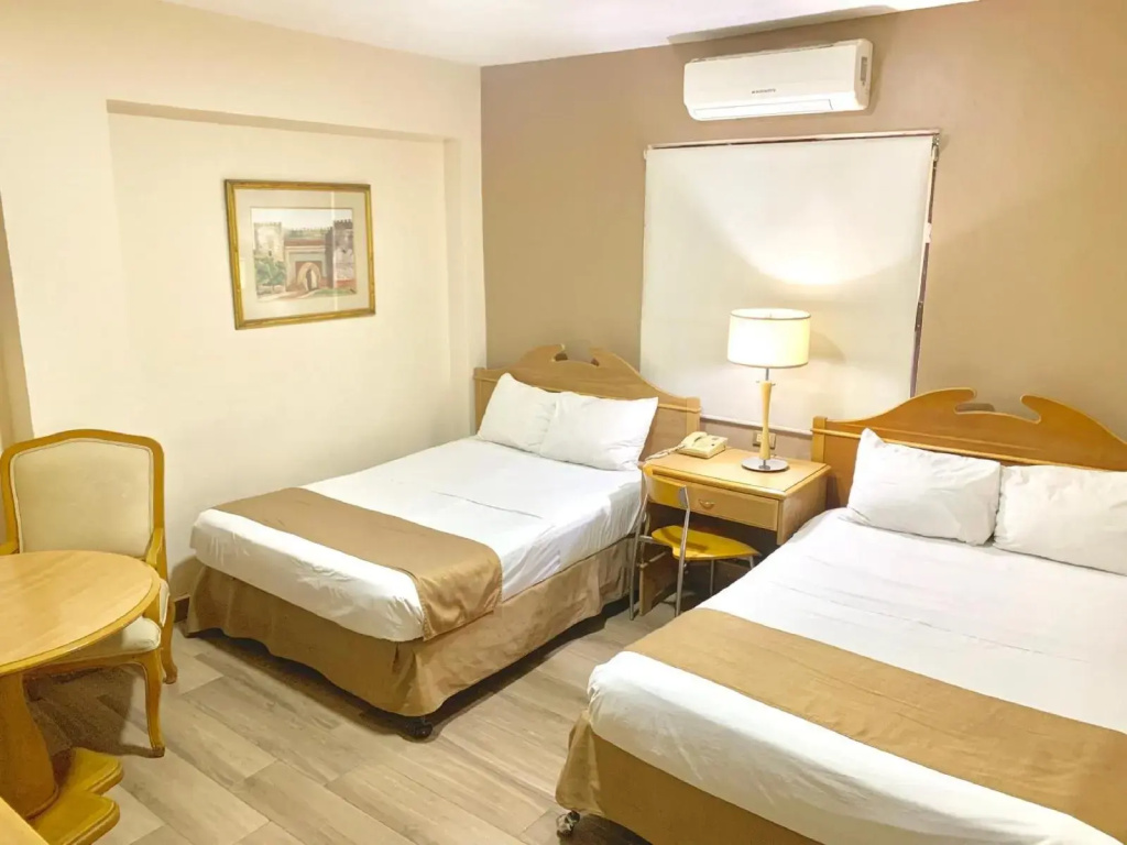 Hotel photo 12