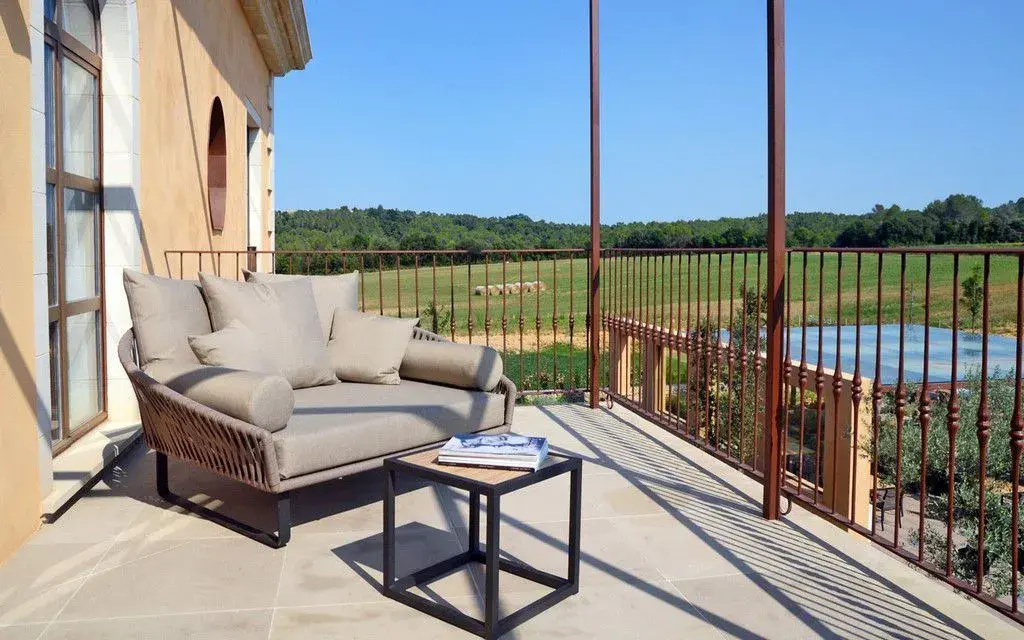 Balcony & Terrace