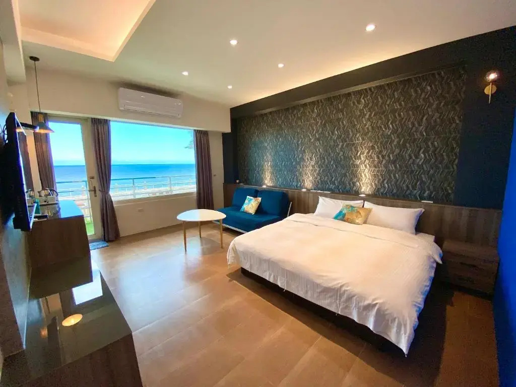 Standard Double room with sea view (full double bed)