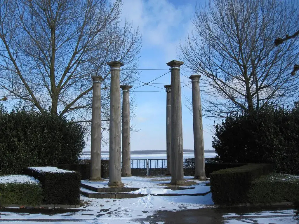 Hampshire Hotel - Newport Huizen