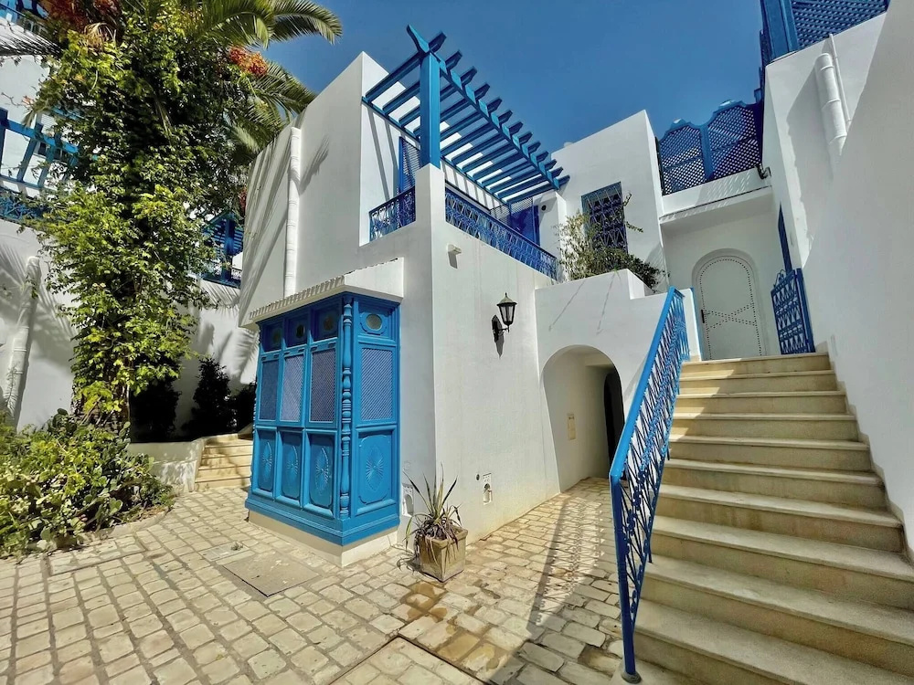 Blue Sky Sidi Bousaid