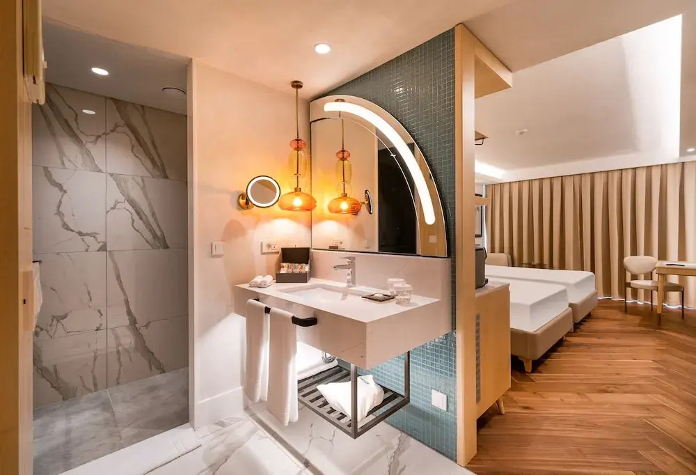 Lara Barut Collection image rooms